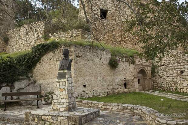 Кипарисийский замок
