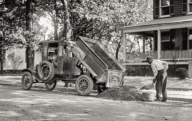 Грузовой Ford TТ. Обслуживание сети дорог 1925. США Весь Мир в объективе, ретро, старые фото