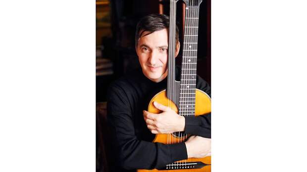 Айнур Бегутов. Айнур Бегутов.