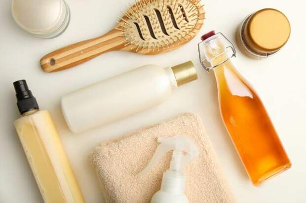 Уксусная вода для волос. \ Фото: realsimple.com.