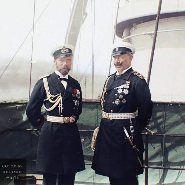 Русский император Николай II и германский император Вильгельм II  