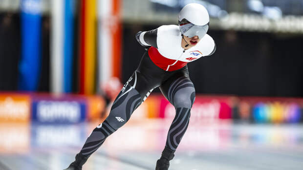 Семирунний сравнил конькобежную дорожку в Милане со льдом на Байкале