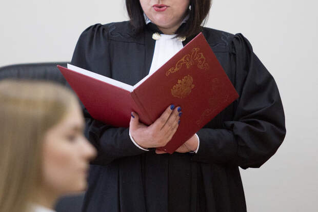 Российская судья оказалась состоятельным рантье с 20 домами на миллионы рублей