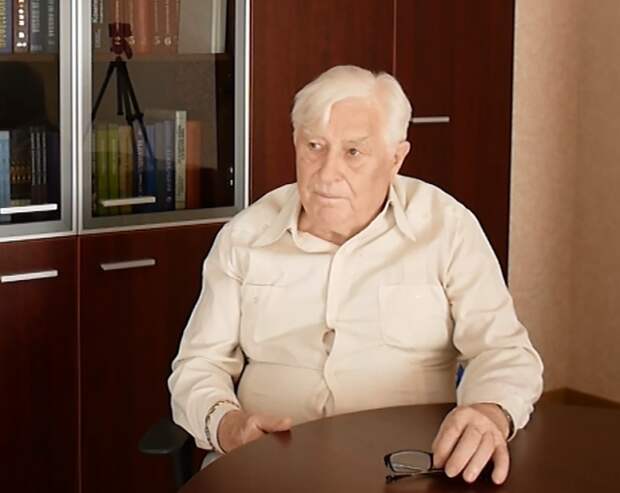 Александр Капто 