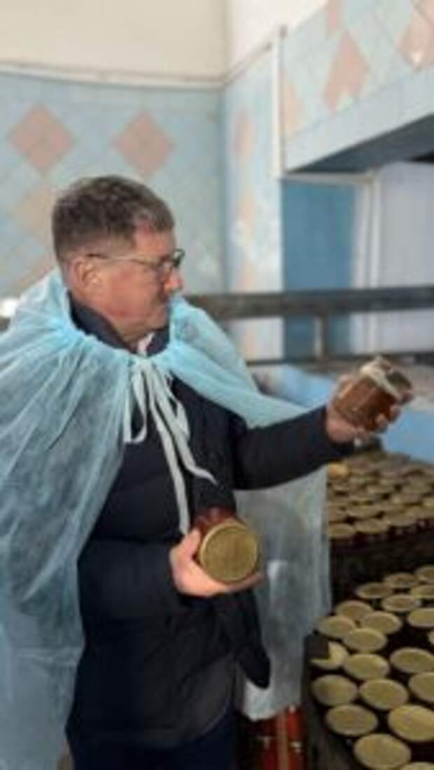 Бизнес-омбудсмен Андрей Осипов посетил предприятия Шелаболихинского района