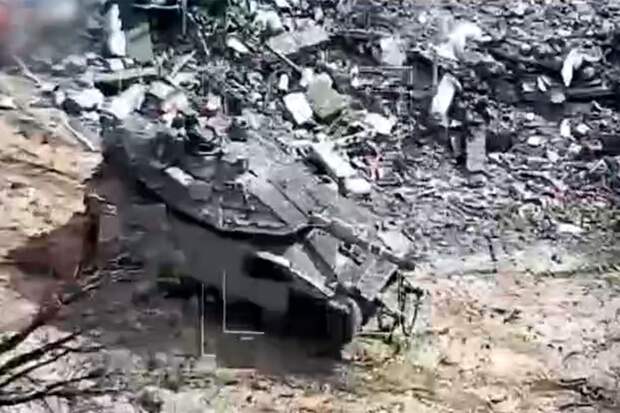 Бьющие на 35 км иранские ПТУР Almas 4 поразили танк Merkava Mk4 и БТР Namer