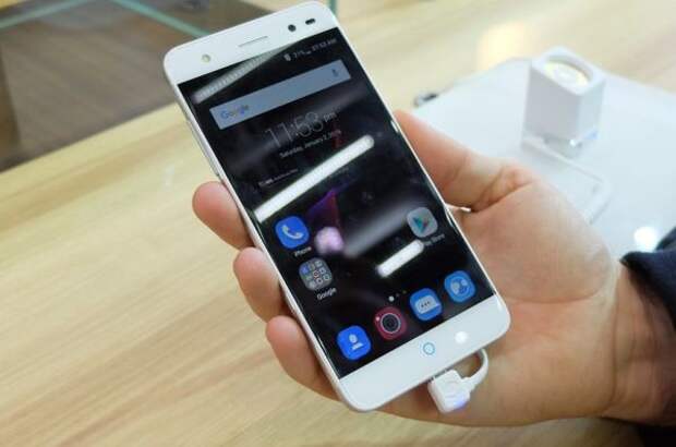 смартфон ZTE Blade V7 Lite