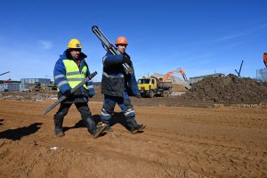 Инфекционную больницу в ТиНАО оперативно подсоединят к коммуникациям. Фото: Алексей Орлов, «Вечерняя Москва»