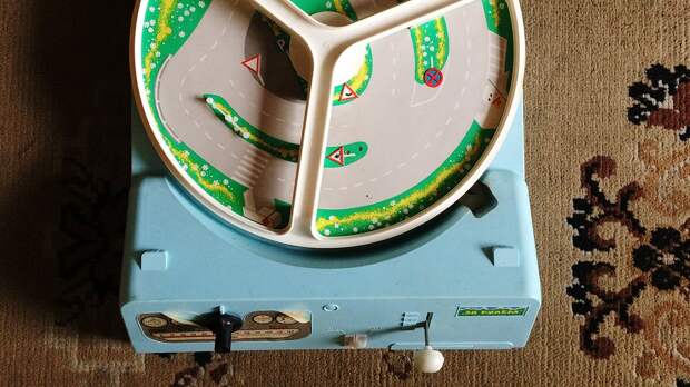 Об этой игрушке в СССР мечтал каждый ребенок, но позволить ее мог не каждый — помните «За рулем»?