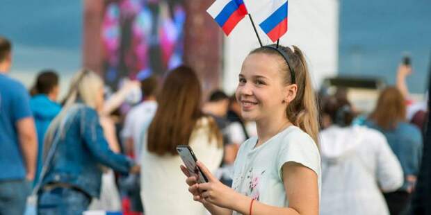 В Москве проходят гулянья по случаю 350-летия флага России/ Фото mos.ru