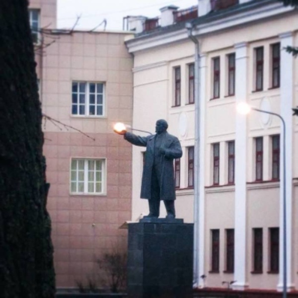 Подборка прикольных картинок и смешных фотографий из нашей жизни (10 фото)