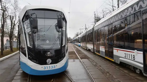 Трамваи маршрута № 7 задерживаются в центре Москвы