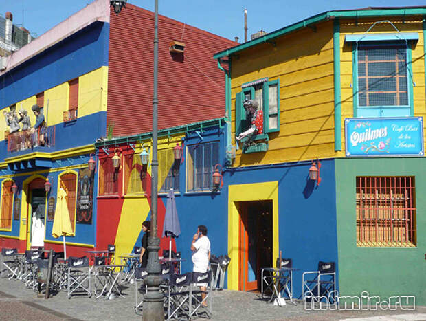 Разноцветные дома Ла-Бока