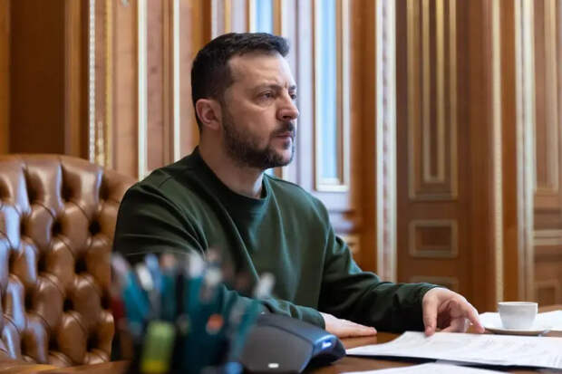 Глава киевского режима: Выделяемые на помощь Украине деньги идут в экономику США