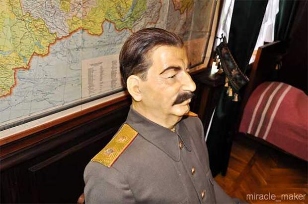 Экскурсия по даче Сталина