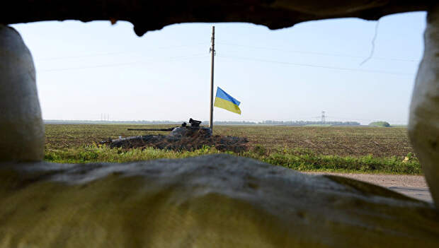 Танк украинской армии на Донбассе Танк украинской армии на Донбассе