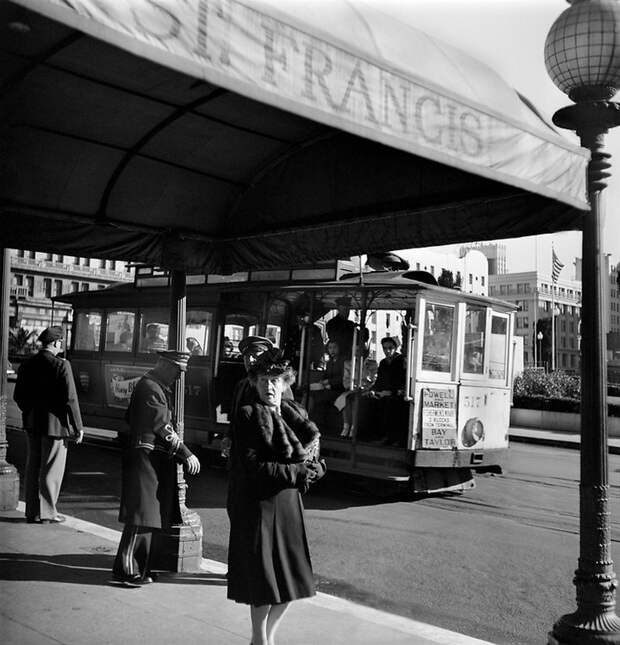 San-Frantsisko-ulichnye-fotografii-1940-50-godov-Freda-Liona 59