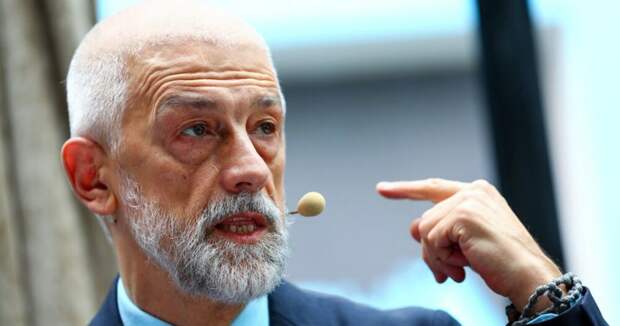 Павел Устинов сыграет в спектакле Эдуарда Боякова «Хорошие фото»