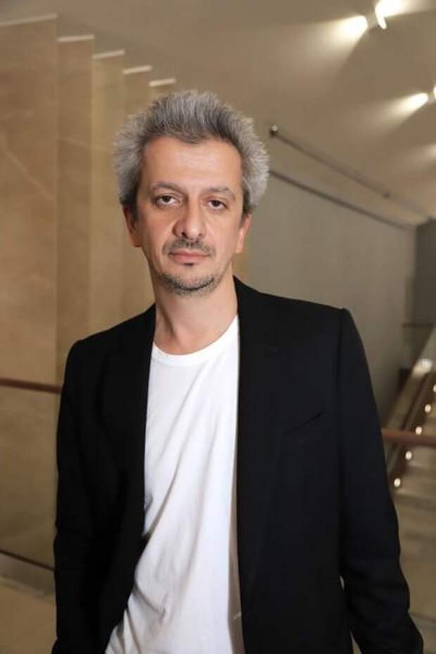 Два миллиона за абонемент: Константин Богомолов открыл интеллектуальный клуб