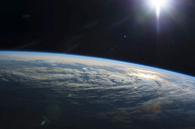 Астроном Вибе назвал причины веры людей в «плоскую землю», а не в научные факты