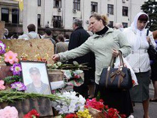 В Одессе разобрали мемориал погибшим 2 мая В Одессе разобрали мемориал погибшим 2 мая