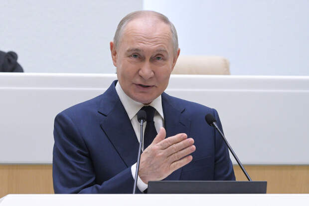 Политолог Крайнер: Западу надо взять пример с Путина по борьбе с олигархией