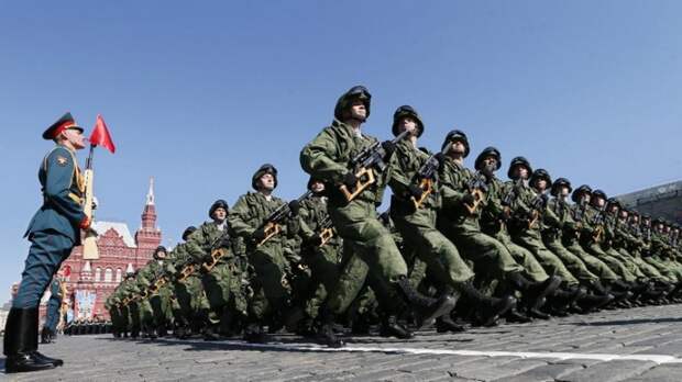 Размышления об Армии России: тоталитарный сапог или либеральный ботинок