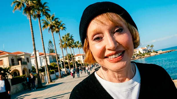 "Непристойное фото" Пугачёвой всколыхнуло Сеть: "Всякому цинизму есть пределы". Почему "примадонна" перестала появляться на публике?