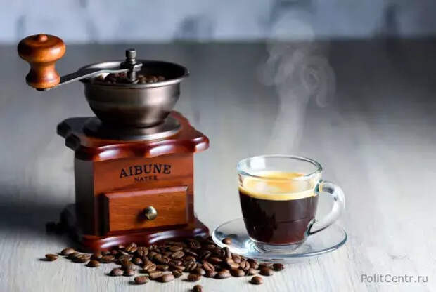 Доктор Мясников жёстко раскритиковал тех, кто твердит о вреде кофе: «Более мощного гепатопротектора в природе не существует!»