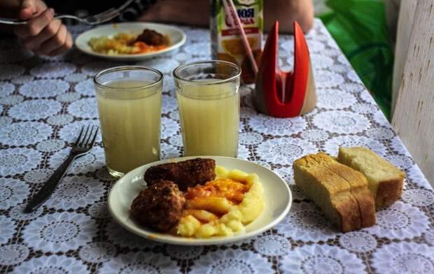 Любые блюда всегда подавались с хлебом. / Фото: moe-online.ru Любые блюда всегда подавались с хлебом. / Фото: moe-online.ru