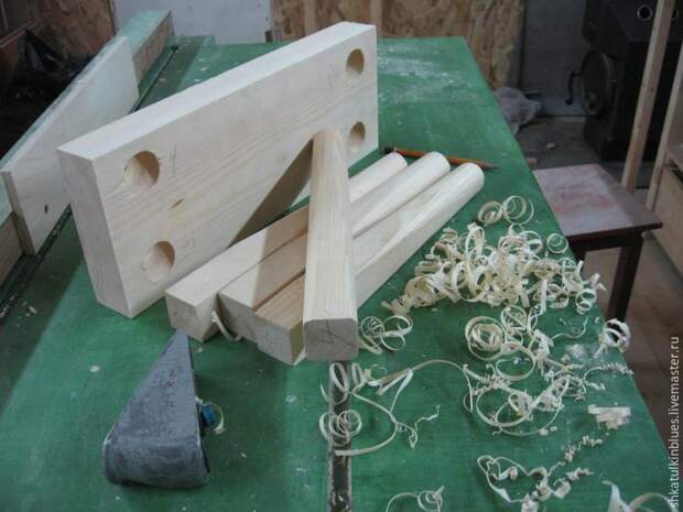 Изготовление деревянной лавочки без гвоздей и клея