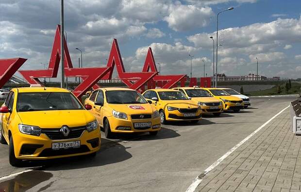 В парке "Патриот-Тула" проходит региональный этап Всероссийского конкурса "Лучший таксист"