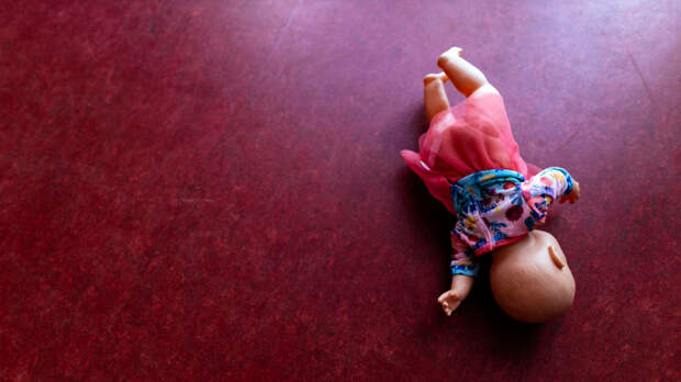 Удерживали и избивали: мигранты насильно заточили 16 детей в квартире Уфы