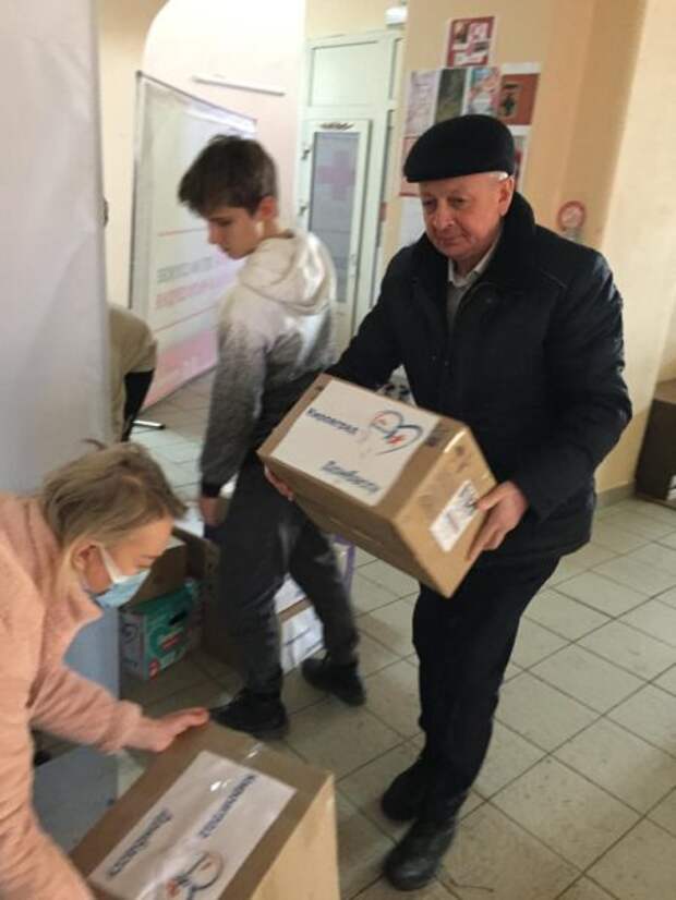 Кировград отправил 415 кг гуманитарной помощи для жителей Донбасса