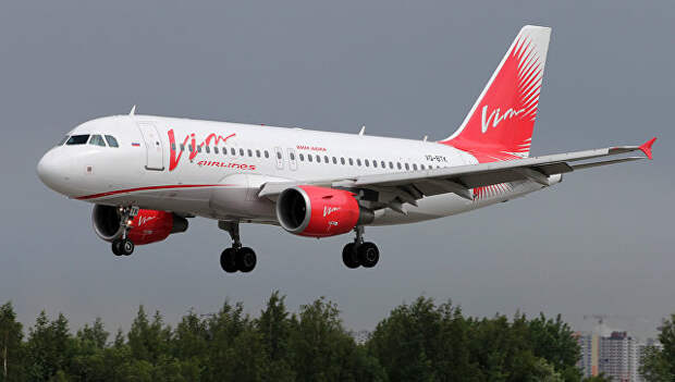 Самолет Airbus A319 авиакомпании ВИМ-Авиа. Архивное фото Самолет Airbus A319 авиакомпании ВИМ-Авиа. Архивное фото
