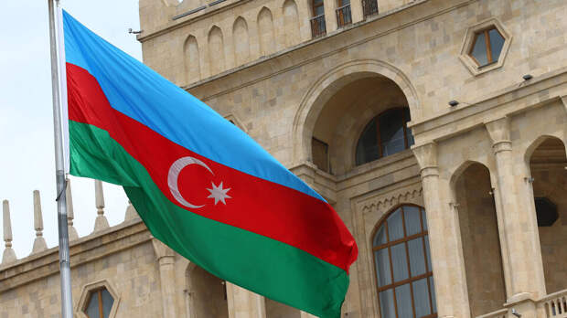 15 россиян эвакуировали из Ирана в Азербайджан