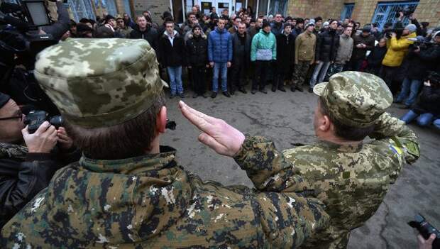 Ноу-хау мобилизации на Украине: повестки будут разносить по ночам Ноу-хау мобилизации на Украине: повестки будут разносить по ночам