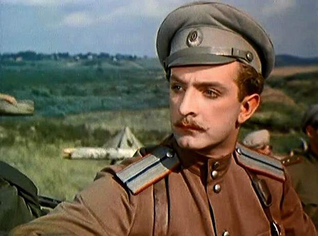 Игорь Дмитриев в фильме "Тихий Дон". / Фото: www.kino-teatr.ru Игорь Дмитриев в фильме "Тихий Дон". / Фото: www.kino-teatr.ru
