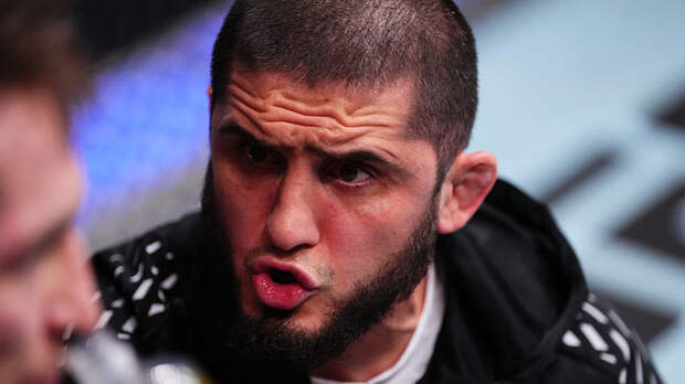 Махачев рассказал, что его обокрали в Италии