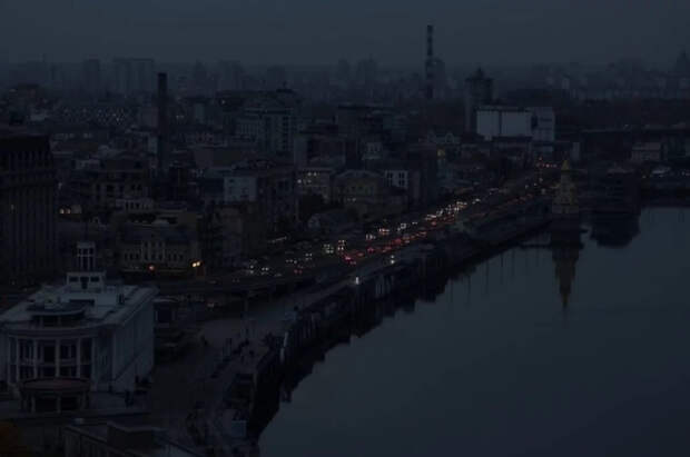 Более 700 тысяч жителей Киева остаются без электроэнергии