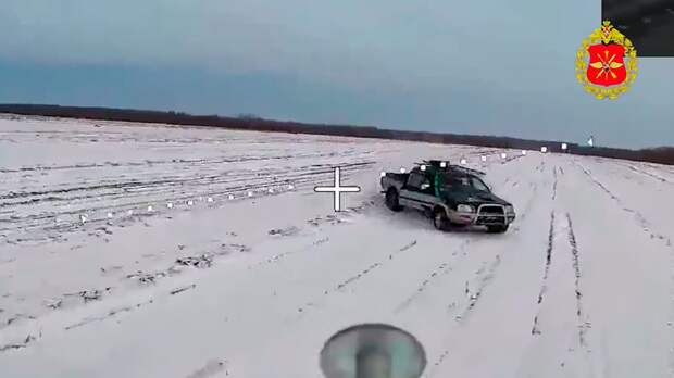 Дроноводы уничтожили украинские пикап, квадроцикл и две станции РЭБ