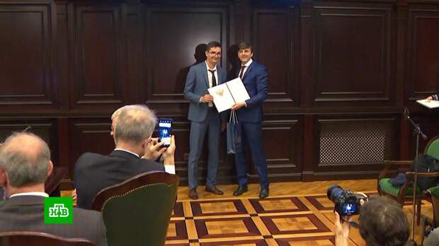 Победителям международных школьных олимпиад помогут с трудоустройством