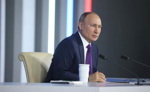 И говоря о Сталине, это всё Путину нужно учитывать И говоря о Сталине, это всё Путину нужно учитывать