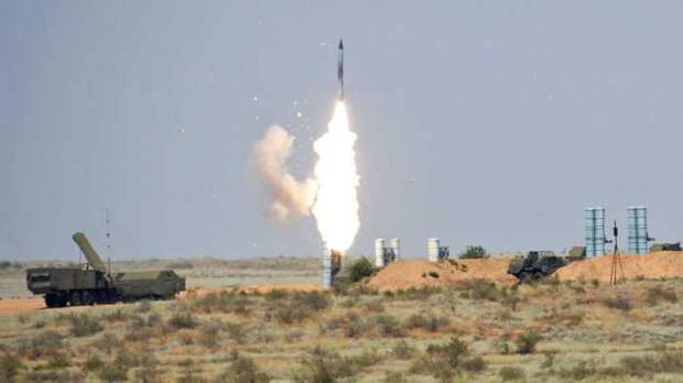 «SANA»: сирийские С-300 впервые успешно сбили израильские ракеты