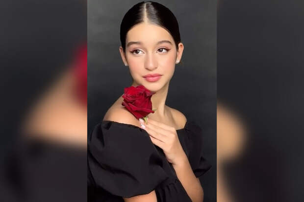 Блогер Ксения Бородина поделилась редкими фото старшей дочери в день ее 15-летия