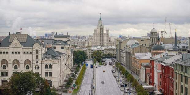 Собянин: Экстренные службы выясняют обстоятельства атаки БПЛА в Москве
