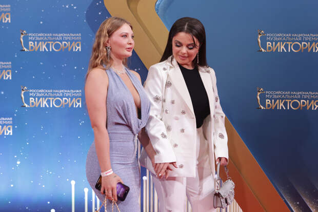 «Кутюрные маленькие платья отдаю… Ей как раз»: Наташа Королева рассказала, кто донашивает ее старую одежду