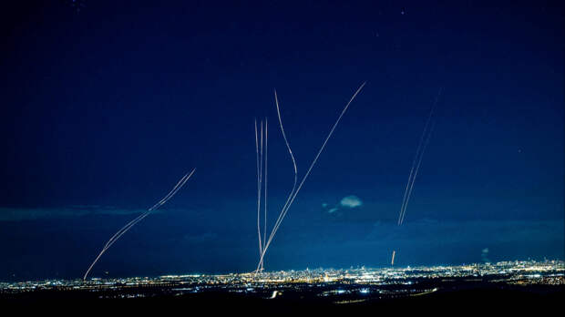 В сторону Израиля выпущен очередной ракетный залп