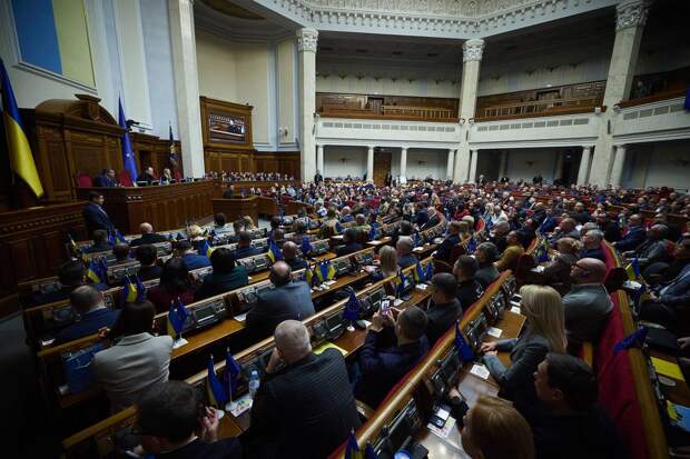 В Раде нецензурно выругались из-за не сбывающихся прогнозов офиса Зеленского