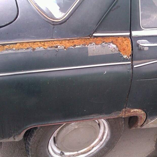 Экспресс-автомастерские уже давно знают, что пена - это быстрый выход из любой ситуации монтажная пена, пена, прикол, юмор